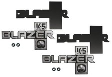 1988 CHEVROLET K5 BLAZER FENDER EMBLEMS 14026441 14051844