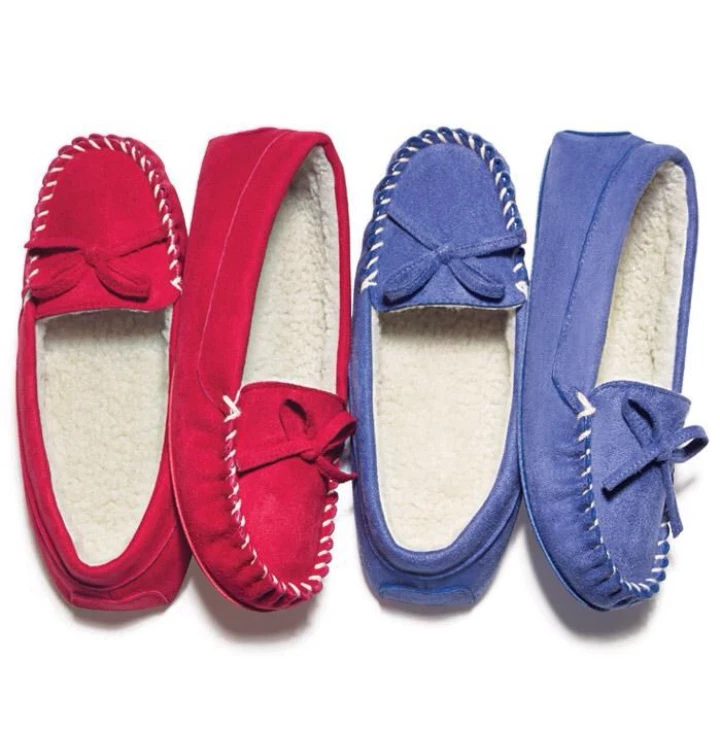 Classic Comfortable Lined Sherpa Moccasin Slippers (Size 7) Blue Color Only -NEW - Image 1 of 4