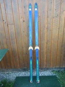 VINTAGE HICKORY Wooden 73" Snow Skis Original BLUE GREEN Finish DECORATION - Picture 1 of 3
