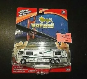 JOHNNY LIGHTNING SAFARI SAHARA CAMPER 2003 PRESSOFUSO 1:64 NUOVO IN CONFEZIONE - Foto 1 di 2