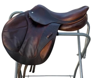 CWD 17.5” SE04 monoflap jumping eventing saddle 3AA flap - Picture 1 of 9