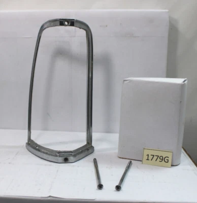 Oldsmobile Toronado 1973-1976 intermitente luz de estacionamiento moldura derecha cromada delantera Foto 1 de 4