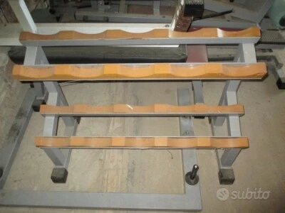 Rastrelliera e panche technogym  - Immagine 1 di 4