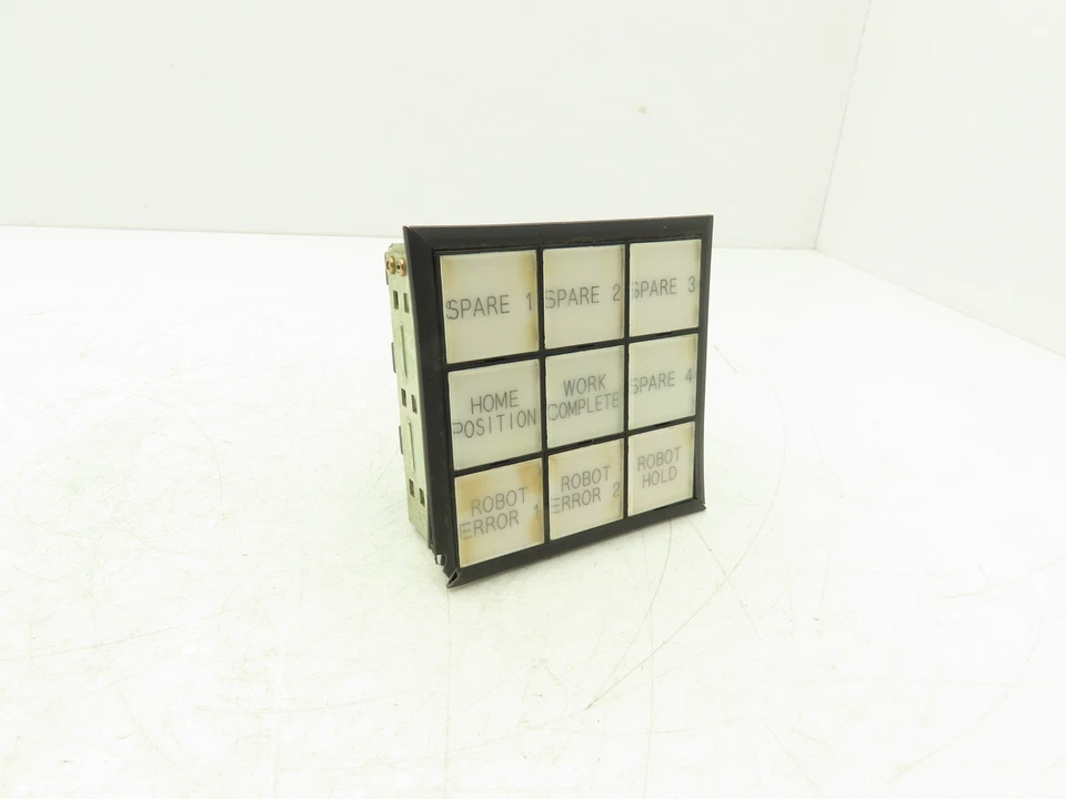 IDEC SLC 30N Annunciator 9-Position 3x3 Layout Lighted Indicator Panel - Image 1 of 4