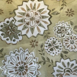 Quilt Fabric Celery Sage Green Medallion Hobo Retro 2 & 3/4 Yd Patchwork - Picture 1 of 6