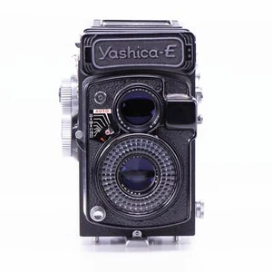 Yashica-E Camera | 80mm f3.5 lens | Black | Japan | 1964 - 1966 - Picture 1 of 8