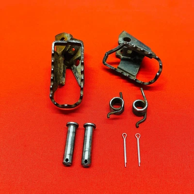 TTR125 Footpegs Foot Pegs Rests GENUINE OEM YAMAHA TTR 125 E L (2000-2007) - Image 1 of 4