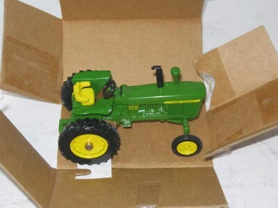 1/43 JOHN DEERE 4010 TOY FARMER SHOW TRACTOR NIB 1993 vintage - Image 1 of 3