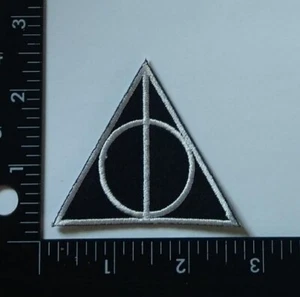 Harry Potter Heiligtümer des Todes Bügelbild Patch hochwertig schneller Versand mit TRK # - Bild 1 von 1