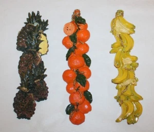 3 Vintage Harz 1960er Obst Wandbehang Dekor 10" Ananas, Orangen, Bananen - Bild 1 von 10