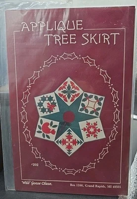 VINTAGE Applique Christmas Tree Skirt #202 45” Wild Goose Chase Pattern - Image 1 of 2