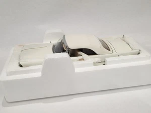 DANBURY MINT 1957 CHRYSLER 300C CONVERTIBLE MINT UNUSED NEVER DISPLAYED IN BOX - Picture 1 of 15