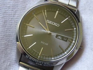 ¡BASURA! SEIKO SOLAR V158-0AM0 CUARZO RESISTENTE AL AGUA PARA HOMBRE. ¡SIN CORONA! ¡BASURA! - Imagen 1 de 11