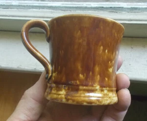 1870s BENNINGTON CHILD'S MUG NICE ROCKINGHAM STREAKED YELLOWWARE POTTERY - Picture 1 of 9
