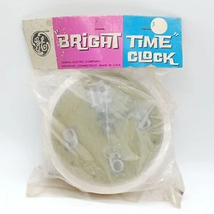 VIntage General Electric Wall Clock Bright Light-Up.Maybe 50s/60s. New Old Stock - Picture 1 of 6
