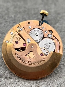 #1590 ORIGINAL OMEGA CAL 565 WERK UHRWERK KALIBER CALENDAR AUTOMATIC - Picture 1 of 5