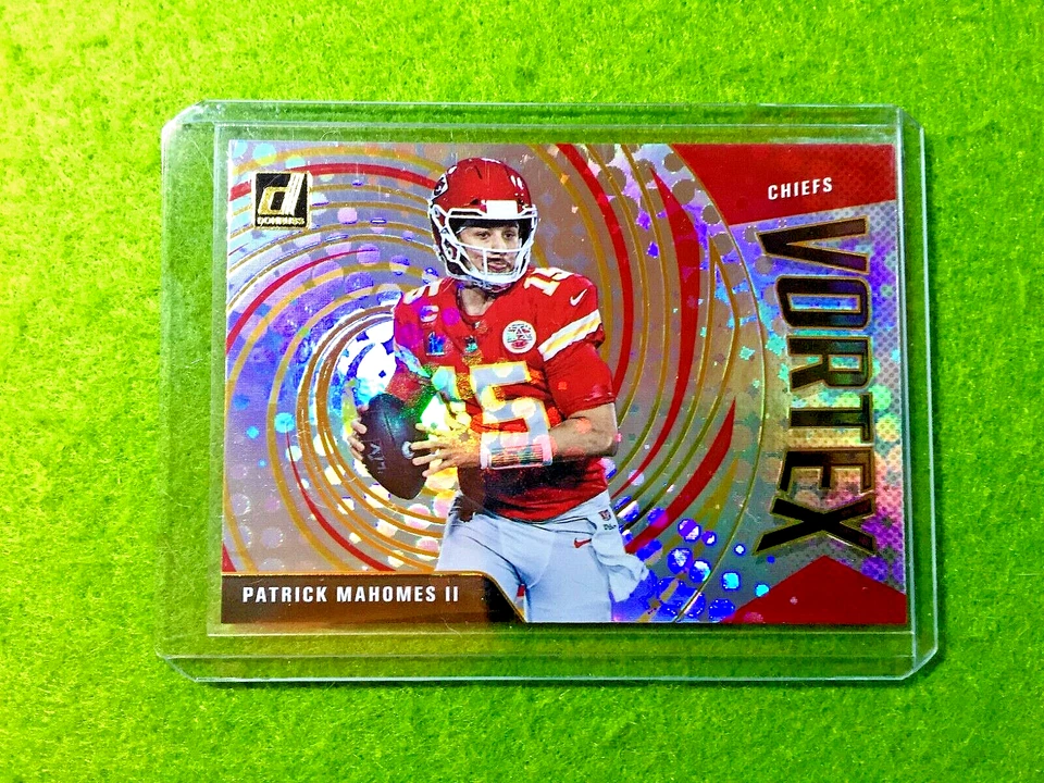 Patrick Mahomes SILVER PRIZM CARD  2021 Panini PATRICK MAHOMES Revolution VORTEX - Image 1 of 4
