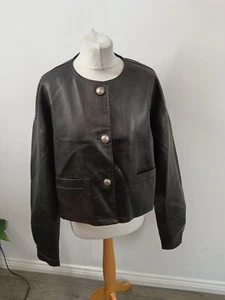 Lioness Bomberjacke Kunstleder Kragenlos Schwarz Größe L Neu mit Etikett Damen  - Bild 1 von 9