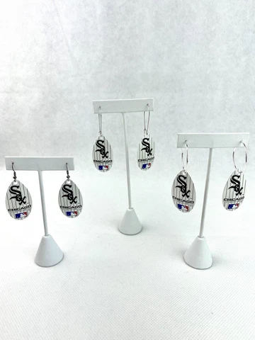 MLB Chicago White Sox Vintage Teardrop Spinner Women’s Earrings Cover