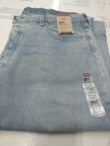 Levi's 501 Jeans Uomo 38X32 Lavaggio Leggero Elasticizzati Nuovi 005013310 - Foto 1 di 7