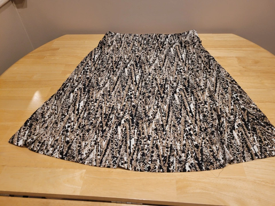 Юбка Jones Wear женская размер XL геометрическая многоцветная расклешенная б/у  - Изображение 1 из 1