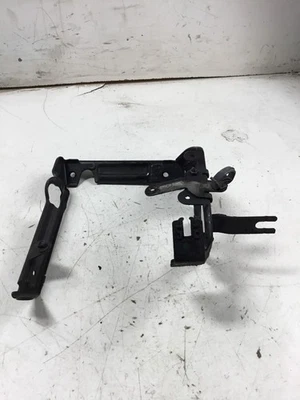 Volkswagen Golf 2010 soporte de bomba de inyección de aire secundario ++ Foto 1 de 4