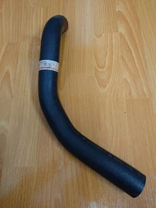 LOWER RADIATOR HOSE FOR MITSUBISHI CORDIA/TREDIA,VOLVO, MAZDA 323 86-89 MB221541 - Foto 1 di 1