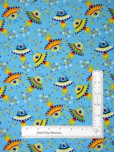 Flying Saucer Stars Alien Fabric Blast Off Into Space Cotton by Henry Glass Yard - Picture 1 of 1