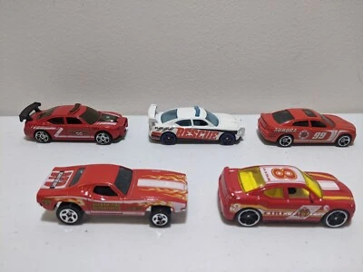 Hot Wheels 2016 Treasure Hunt DODGE CHARGER SRT8 Fire Chief Dept Plus 4 More - Image 1 of 4