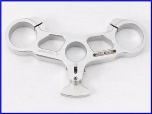 6x05NC91 DUCATI 2005 749R Genuine top bridge with serial plate - Picture 1 of 9
