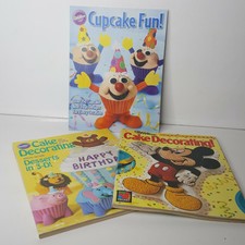 Lot of 3 Wilton Brand Book Cupcake Fun Cake Decorating 1996 2009 2006