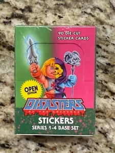 Disasters of the Universe versiegelt Serie 1-4 Box Set Pingitore GPK He-Man Parodie - Bild 1 von 6