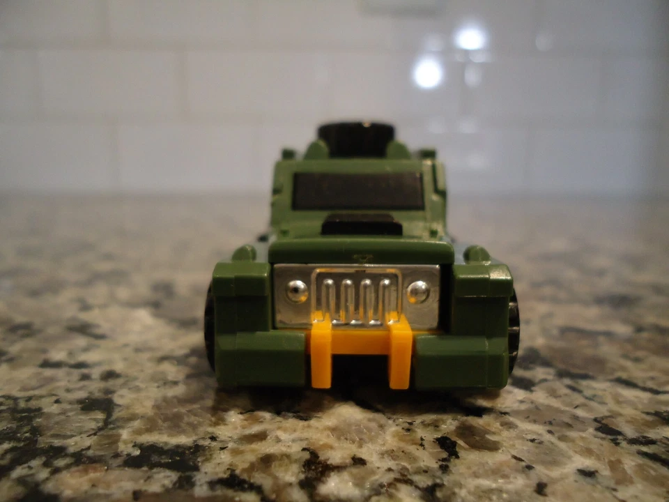 Mini bot marrón G1 Transformers 1984 brazo faltante Foto 1 de 4