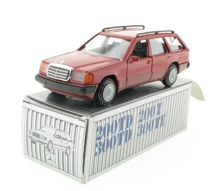 CONRAD 1503 Mercedes Benz 200 TD /T 300 TE W 124 - 1:35 in OVP Box Kombi Modell - Picture 1 of 9