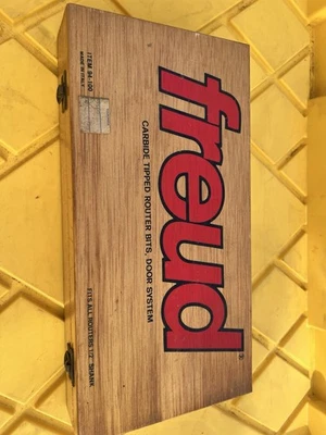 Juego de brocas para enrutador de madera profesional Freud 94-100 de colección (falta una) hechas en Italia Foto 1 de 4