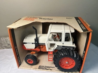 Estuche vintage Ertl 1/16 2590 con silenciador negro nuevo en caja Foto 1 de 4