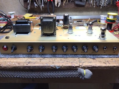 Chasis TG/amperios 20 vatios 800 Foto 1 de 4