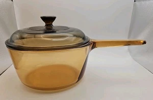 Cacerola de vidrio ámbar Corning Vision 1,5 L con tapa Pyrex - Imagen 1 de 19