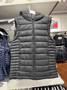 NEW Tommy Hilfiger Women's Lightweight Hooded Puffer Vest 76J5330 - Picture 1 of 16