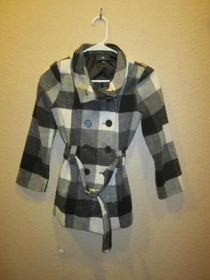 Casaco xadrez IZ Amy Byer peito duplo feminino tamanho médio preto e branco fofo! - Imagem 1 de 4