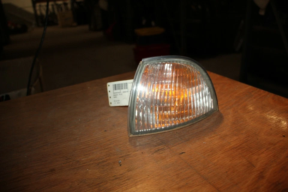 DAEWOO NEXIA (4G) 95-97 *BLINKER VORNE LINKS* 05/1996 WEISS - Bild 1 von 2