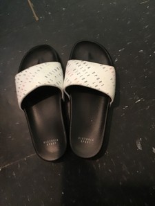victoria secret slip on sandals
