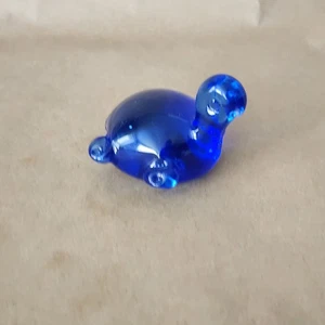 Vintage Art Glass Turtle Tortoise Cobalt Blue Small Paperweight Figurine - Picture 1 of 11