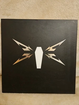 Metallica – Death Magnetic BOX SET x5 45rpm Vertigo 00602517737310 NM - Image 1 of 4