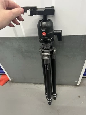 Manfrotto 732CY Carbon Basalt Compact Tripod + Smallrig 360° Ball Head - Image 1 of 4