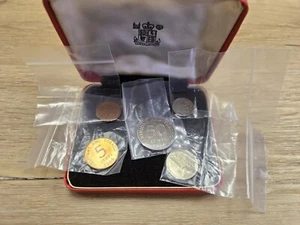 1966 Trinidad & Tobago 5 Coin Mint Set Royal Mint - Picture 1 of 4