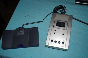 GRUNDIG ST 3211 Wiedergabegerät inkl. PSU & GGI2404 Fußschalter - Picture 1 of 3