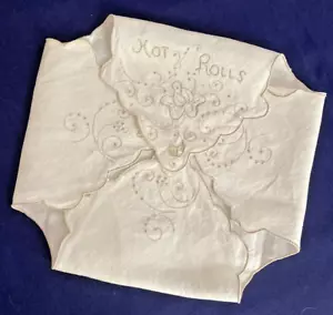 HOT ROLLS Bread Basket Liner Embroidered Linen? Ecru Scallop Edge Needlework - Picture 1 of 10