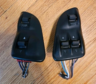 OEM 1994 - 1997 DODGE RAM 1500 2500 3500 DRIVER MASTER & RIGHT WINDOW SWITCH SET - Image 1 of 4