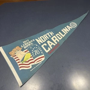 1977 North Carolina Tar Heels Liberty Bowl Wimpel - Vintage, Original - Bild 1 von 6